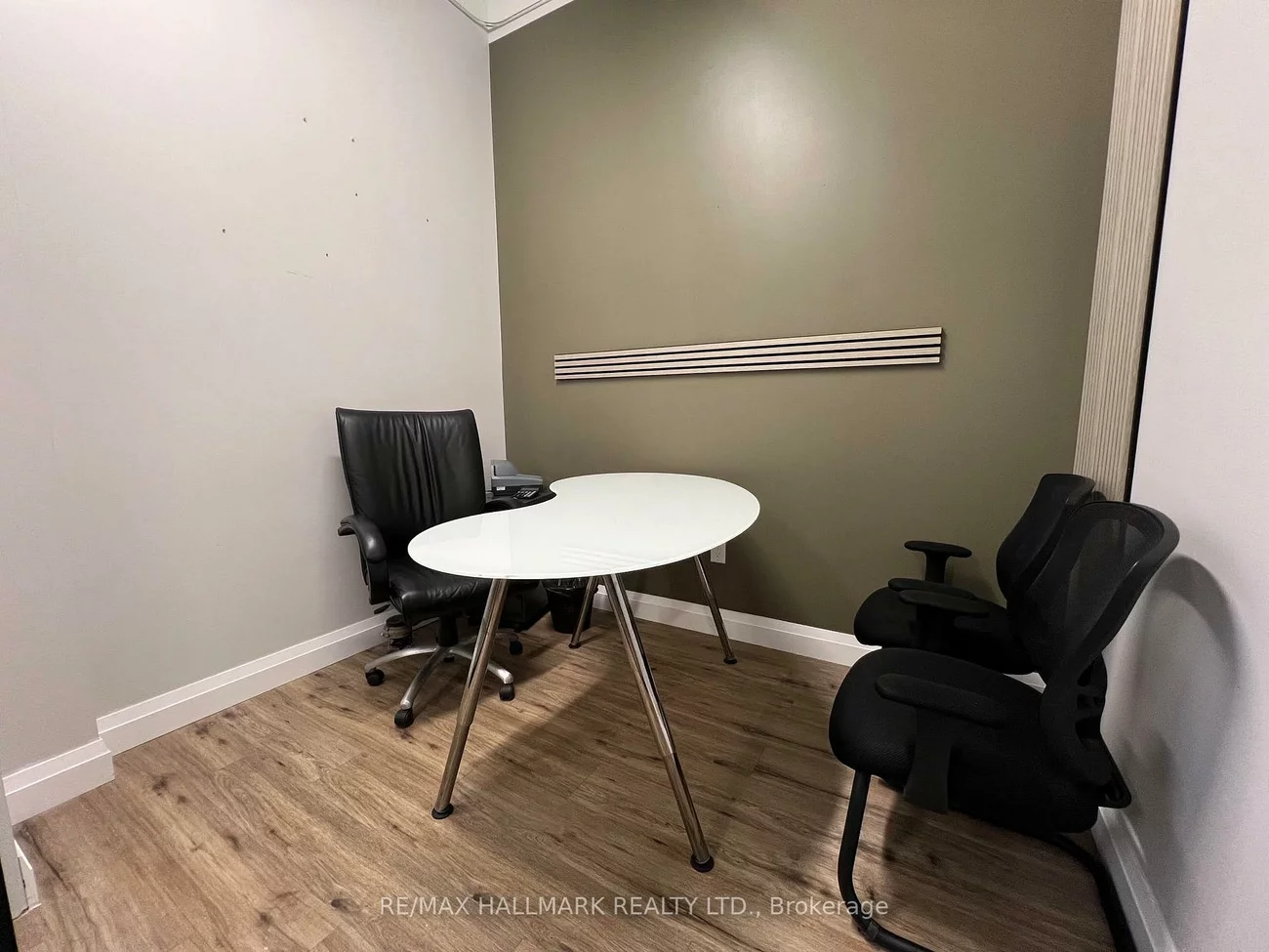3485, Rebecca, 1014 - QE Queen Elizabeth, Oakville