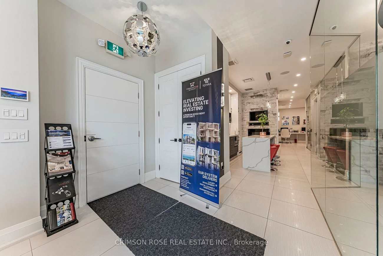 217, Speers, 1014 - QE Queen Elizabeth, Oakville