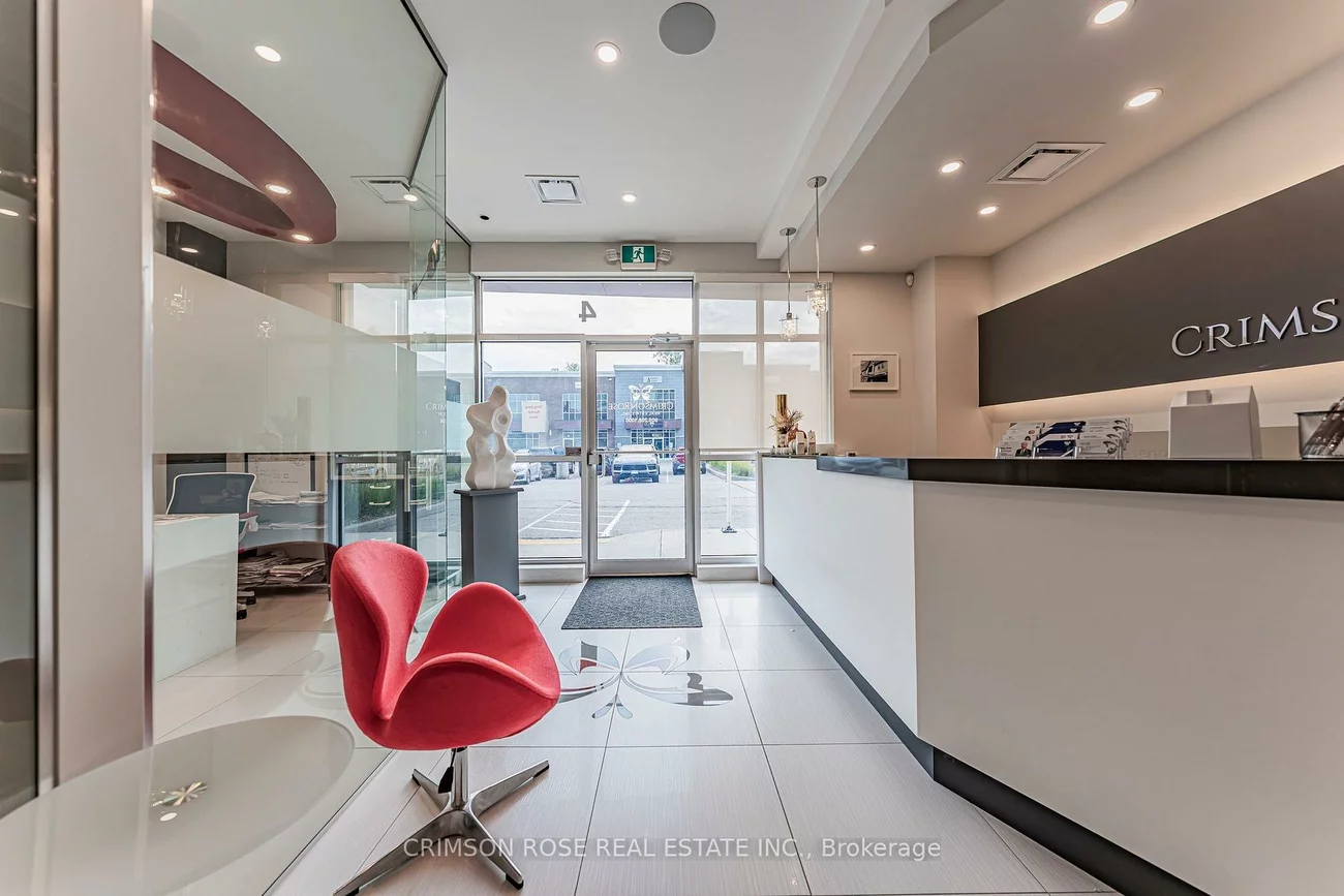 217, Speers, 1014 - QE Queen Elizabeth, Oakville