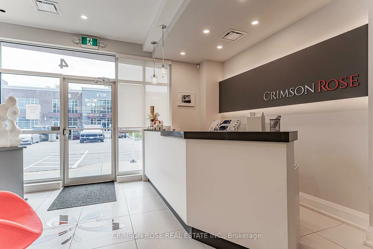 217, Speers, 1014 - QE Queen Elizabeth, Oakville