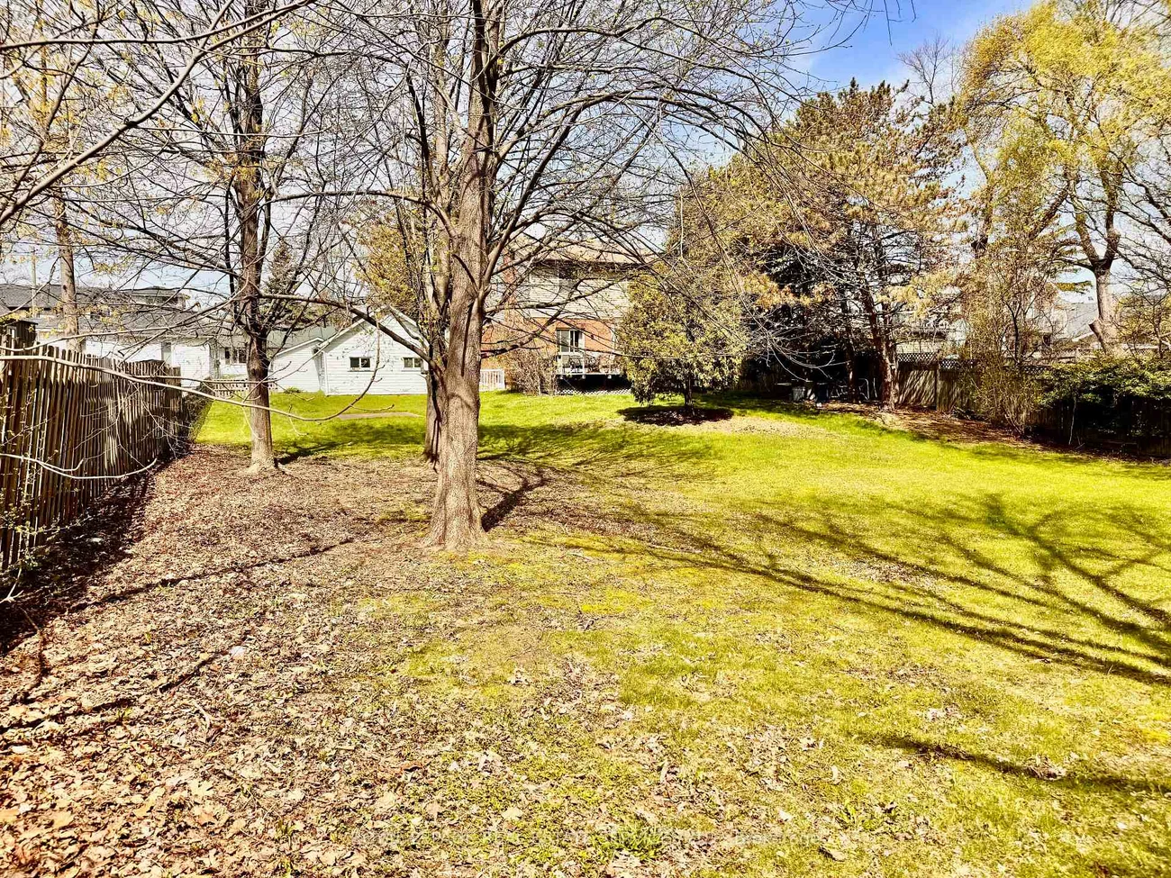 2386, Sovereign, 1001 - BR Bronte, Oakville