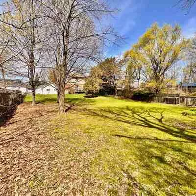 2386, Sovereign, 1001 - BR Bronte, Oakville