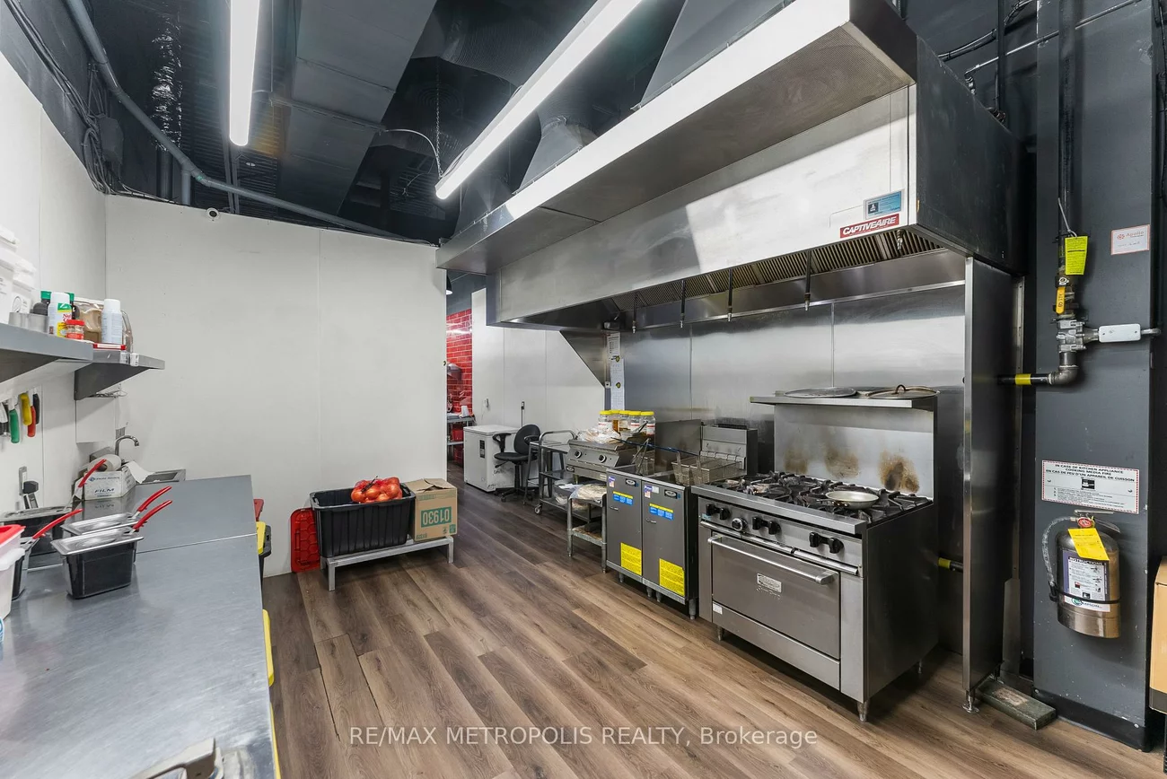 2501, Third, 1022 - WT West Oak Trails, Oakville