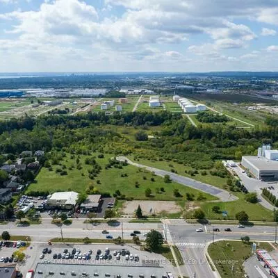 576, Bronte, 1014 - QE Queen Elizabeth, Oakville