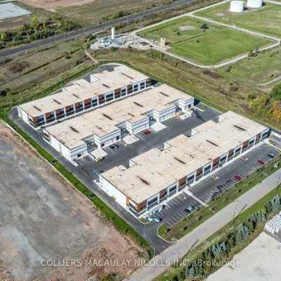 3303, Superior, 1014 - QE Queen Elizabeth, Oakville