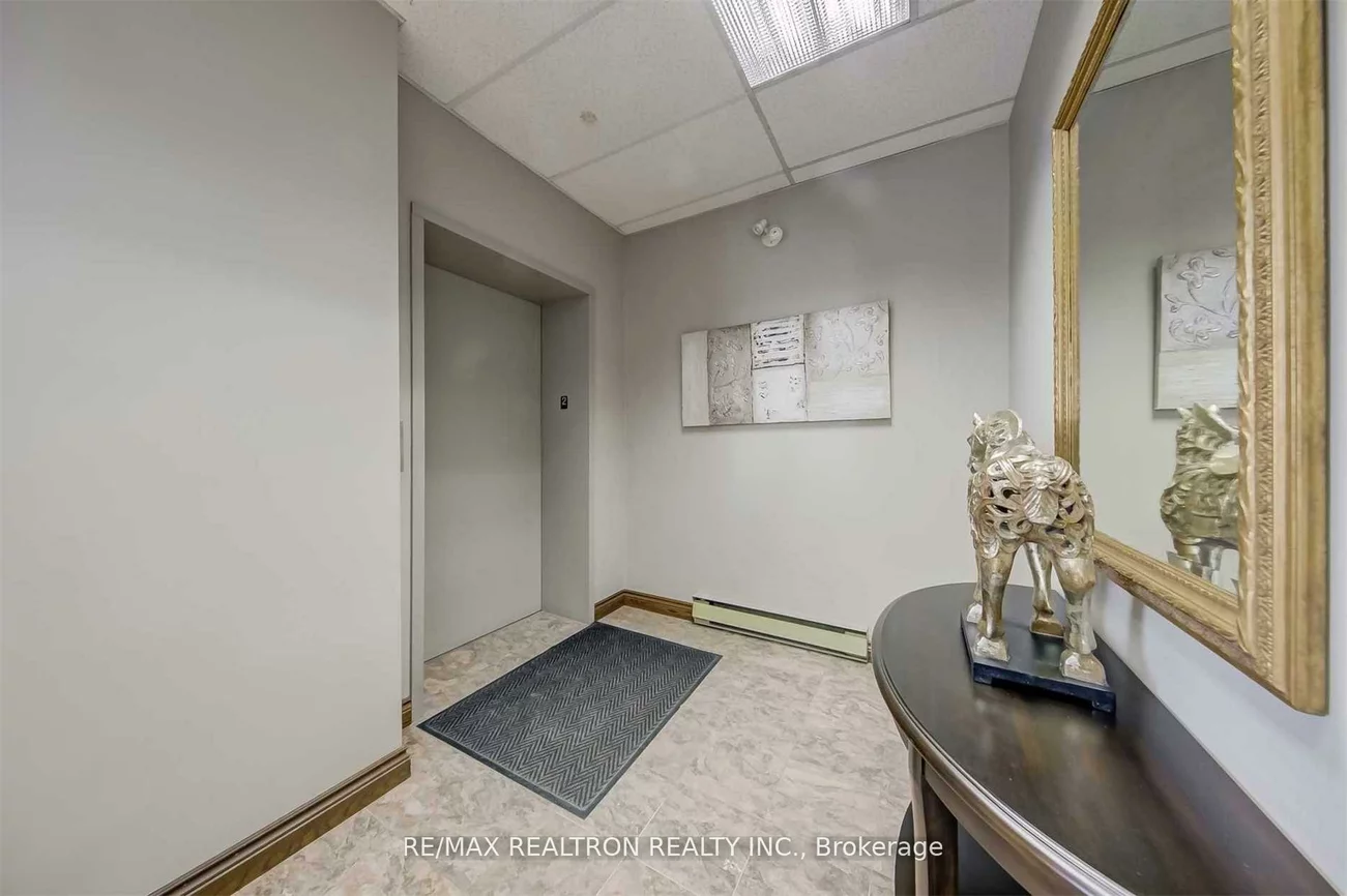 9955, Yonge, Harding, Richmond Hill