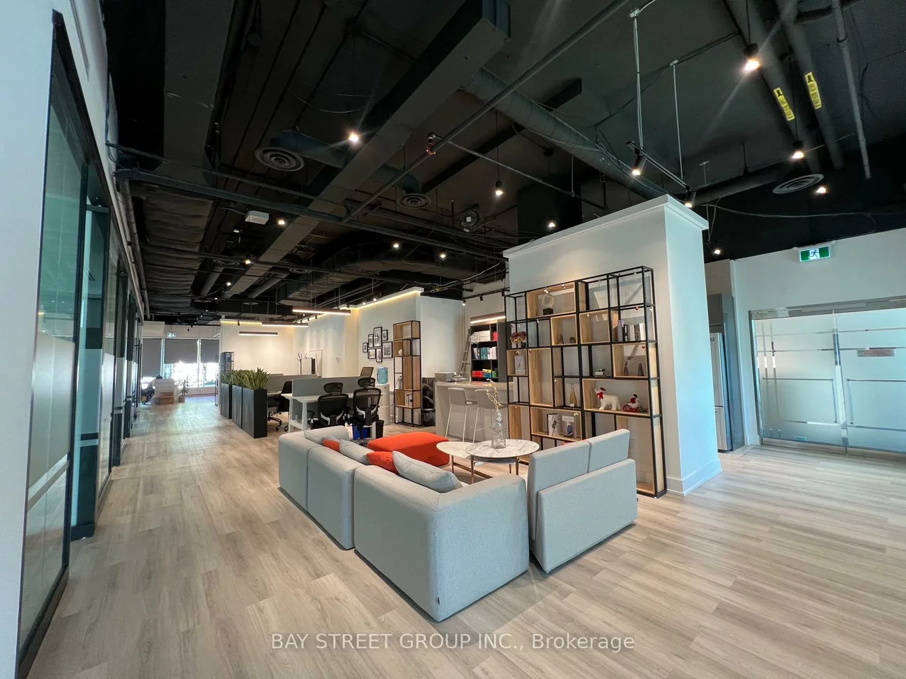 1595, 16th, Beaver Creek Business Park, Richmond Hill