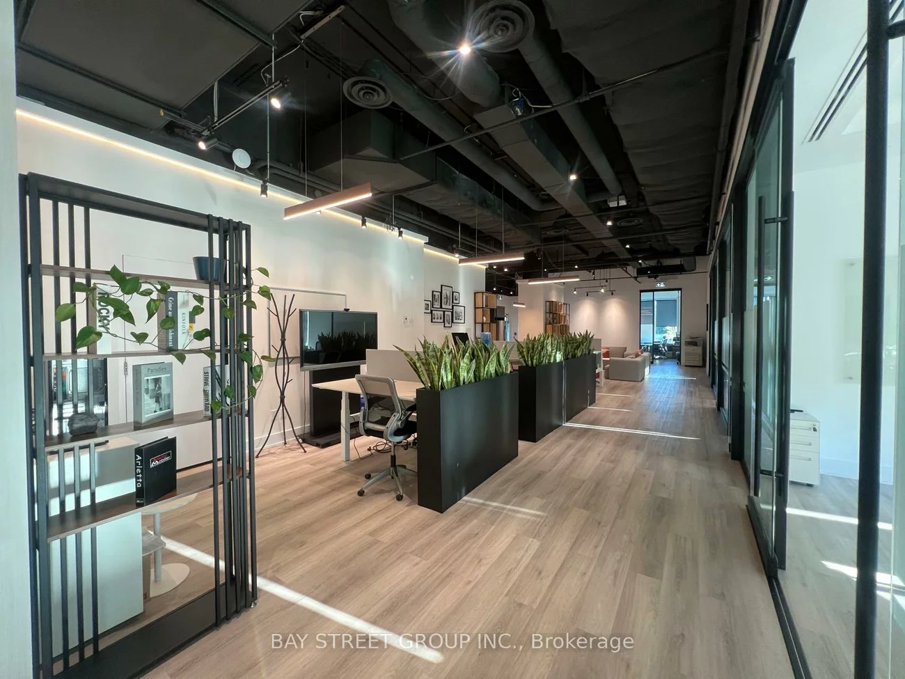 1595, 16th, Beaver Creek Business Park, Richmond Hill