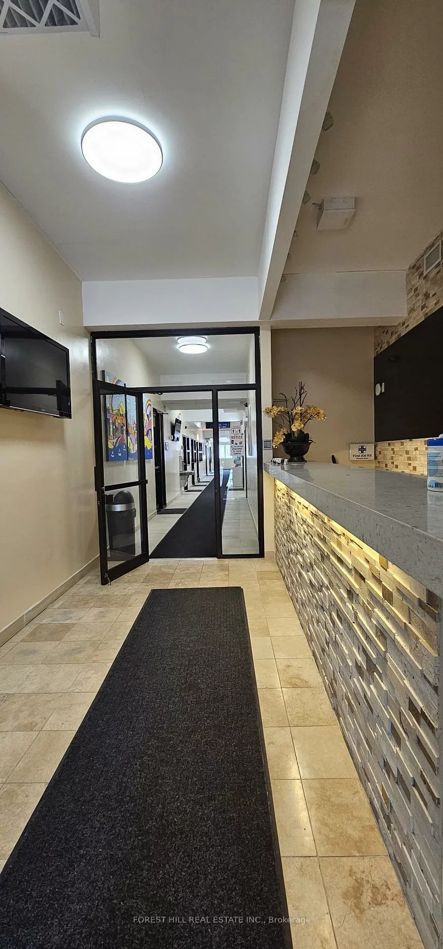 10087, Yonge, Crosby, Richmond Hill
