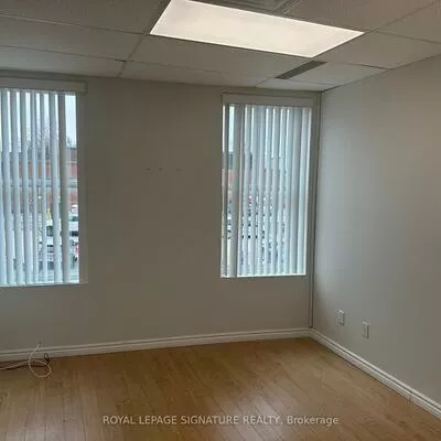 10132, Yonge, Mill Pond, Richmond Hill