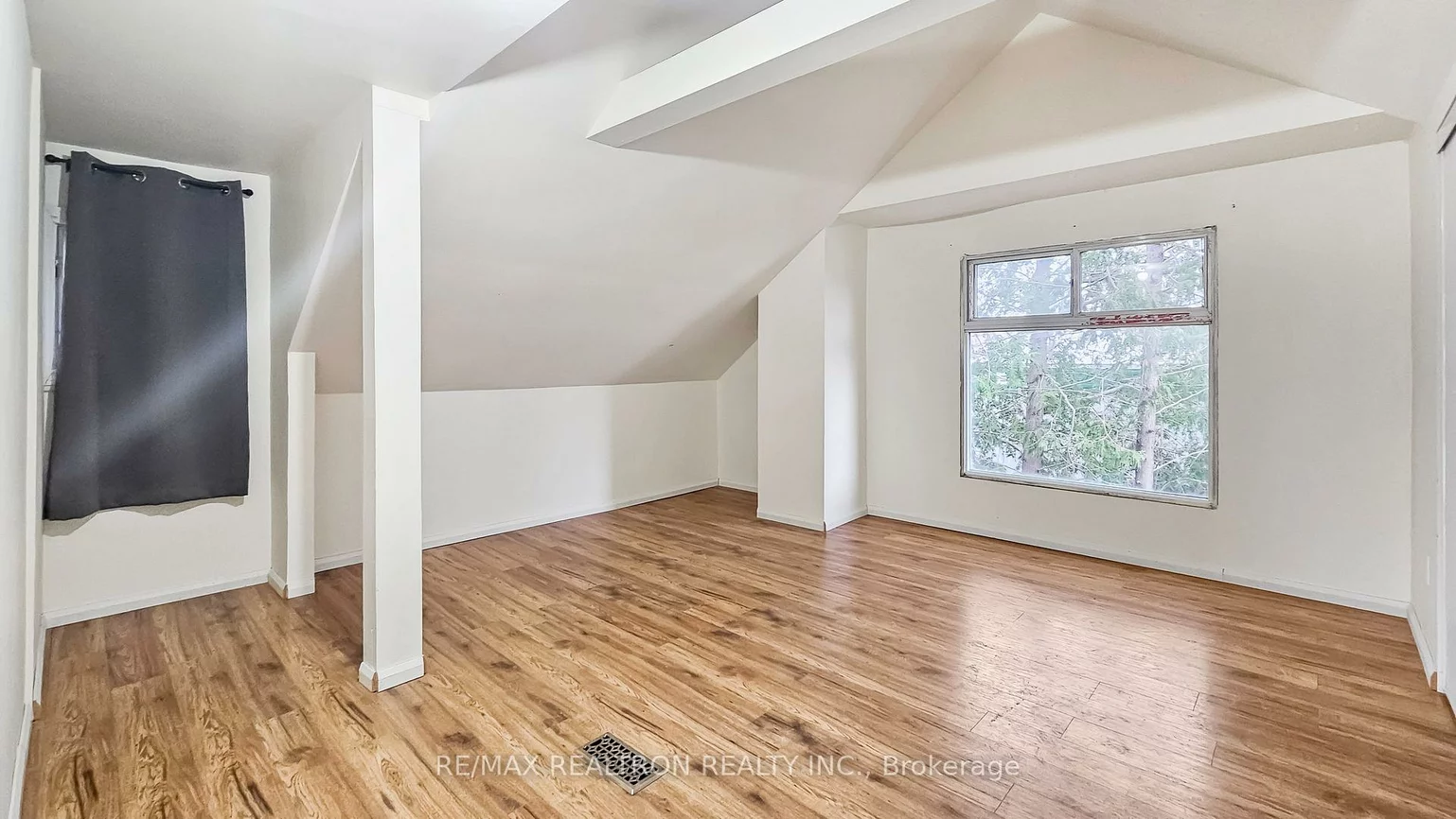 13532, Yonge, Oak Ridges, Richmond Hill