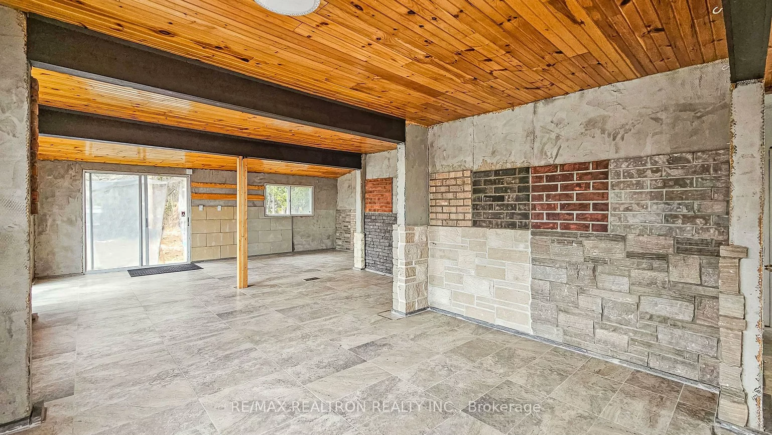 13532, Yonge, Oak Ridges, Richmond Hill