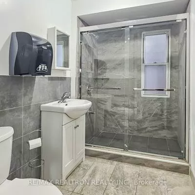 13532, Yonge, Oak Ridges, Richmond Hill