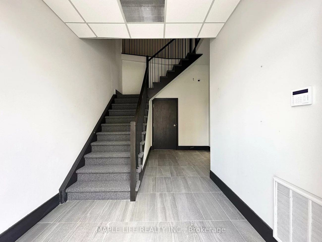30, Wertheim, Beaver Creek Business Park, Richmond Hill