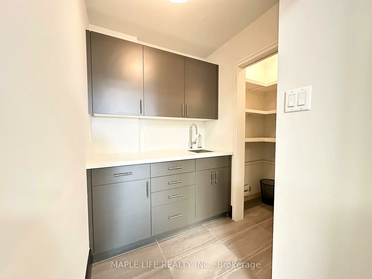 30, Wertheim, Beaver Creek Business Park, Richmond Hill