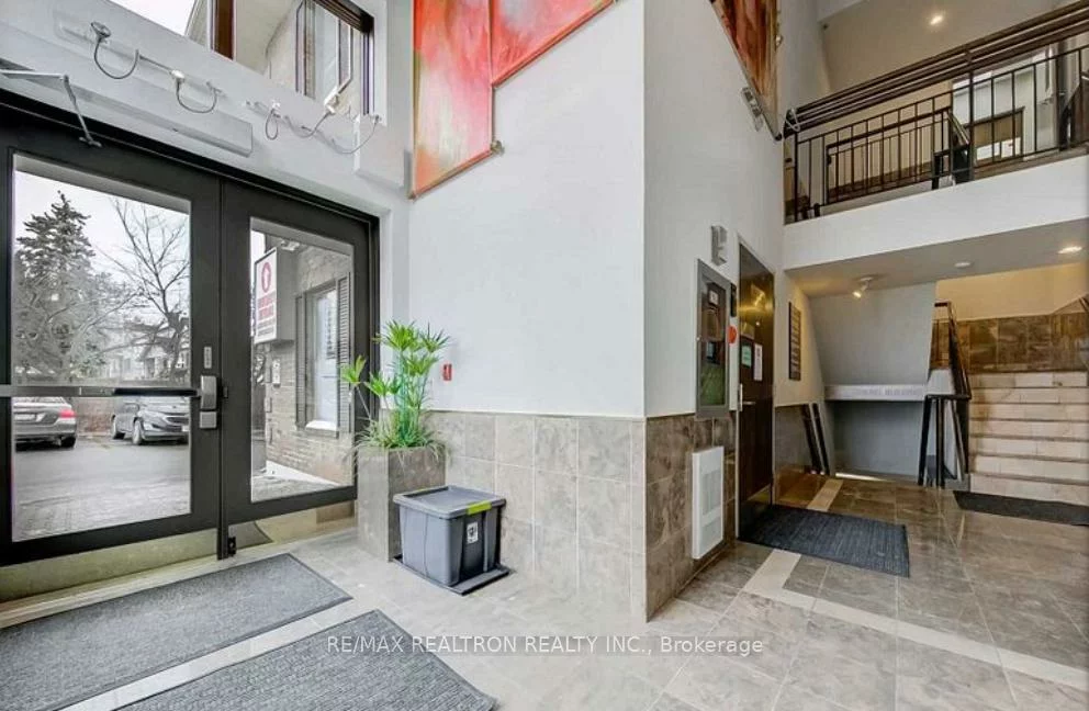 9955, Yonge, Harding, Richmond Hill