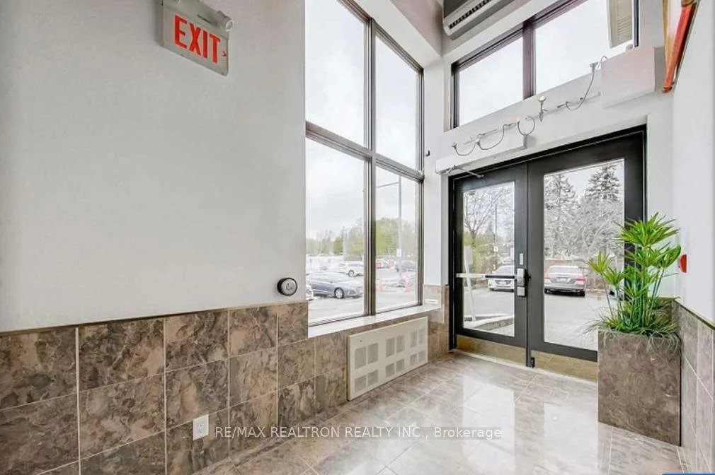 9955, Yonge, Harding, Richmond Hill