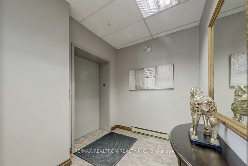 9955, Yonge, Harding, Richmond Hill