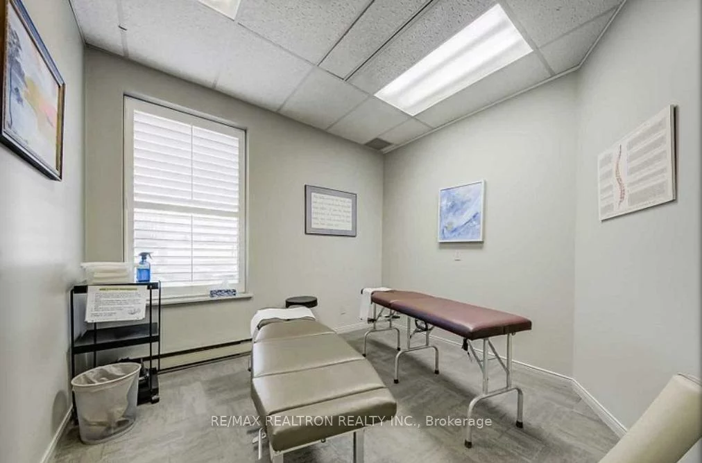 9955, Yonge, Harding, Richmond Hill