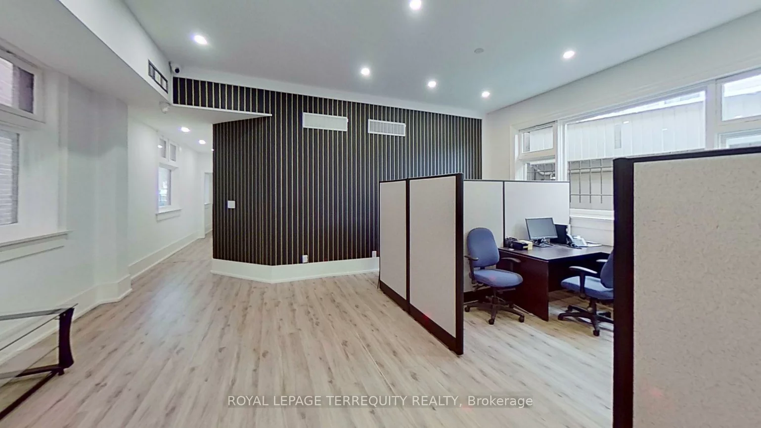 10111, Yonge, Crosby, Richmond Hill