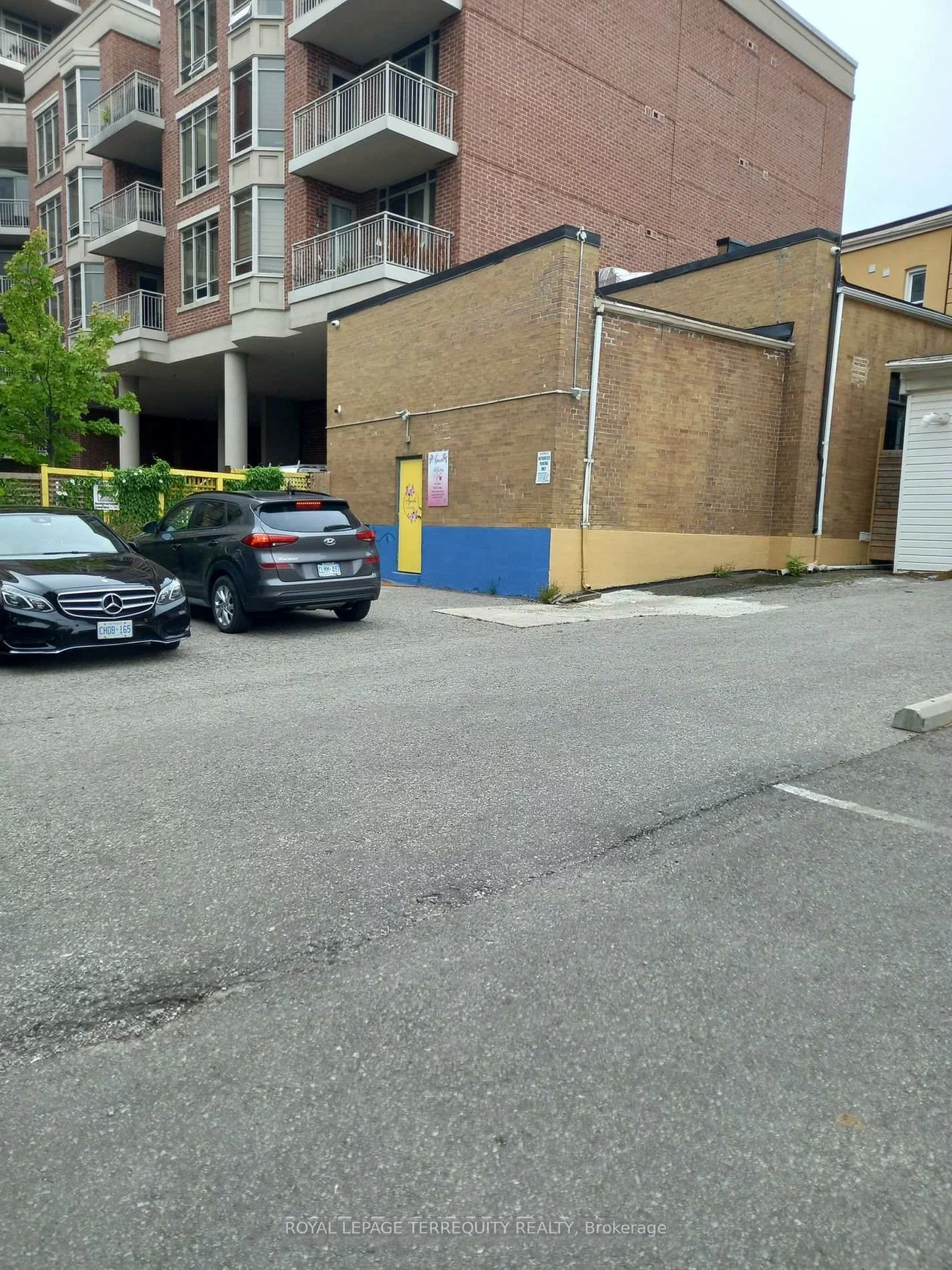10111, Yonge, Crosby, Richmond Hill