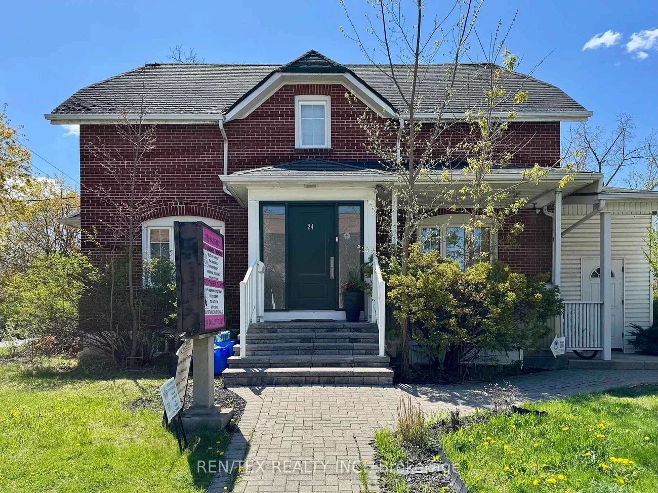 24, Dunlop, Crosby, Richmond Hill