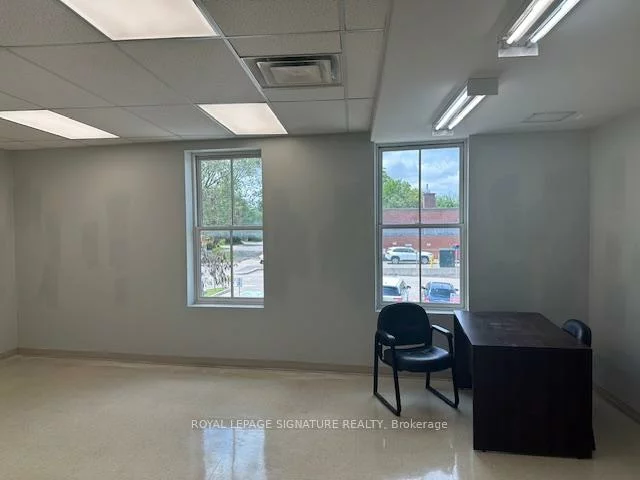 10132, Yonge, Mill Pond, Richmond Hill