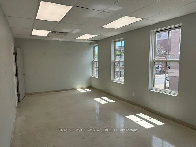 10132, Yonge, Mill Pond, Richmond Hill