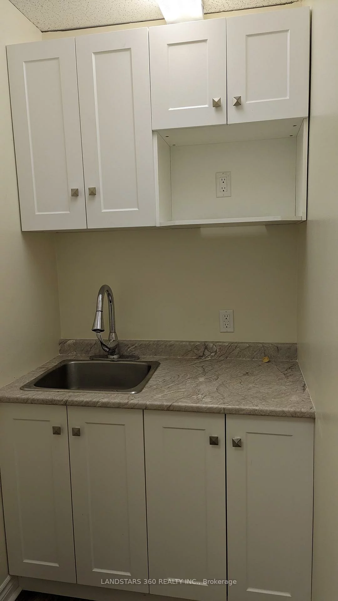 11, Sims, Beaver Creek Business Park, Richmond Hill