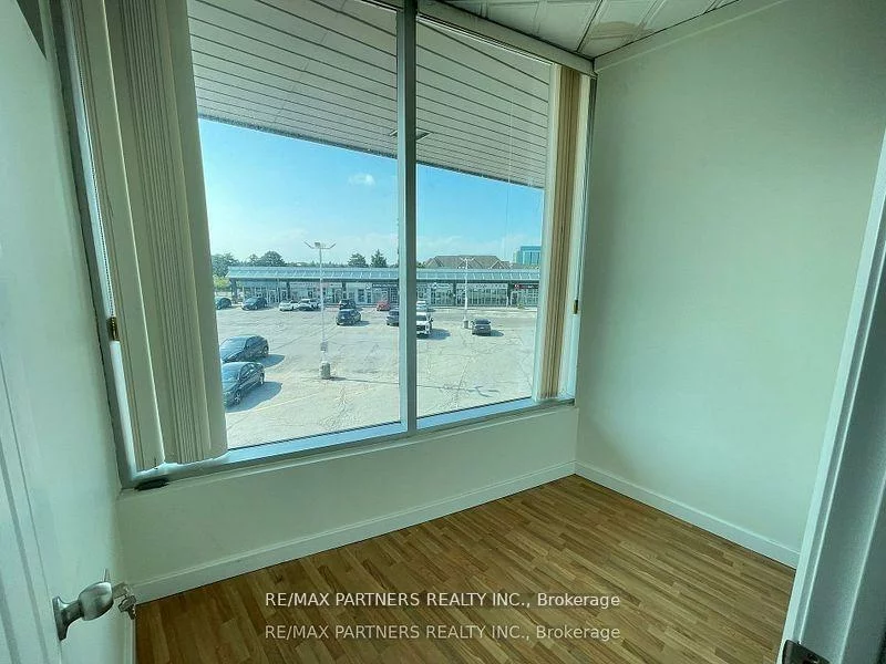 550, Hwy 7, Beaver Creek Business Park, Richmond Hill