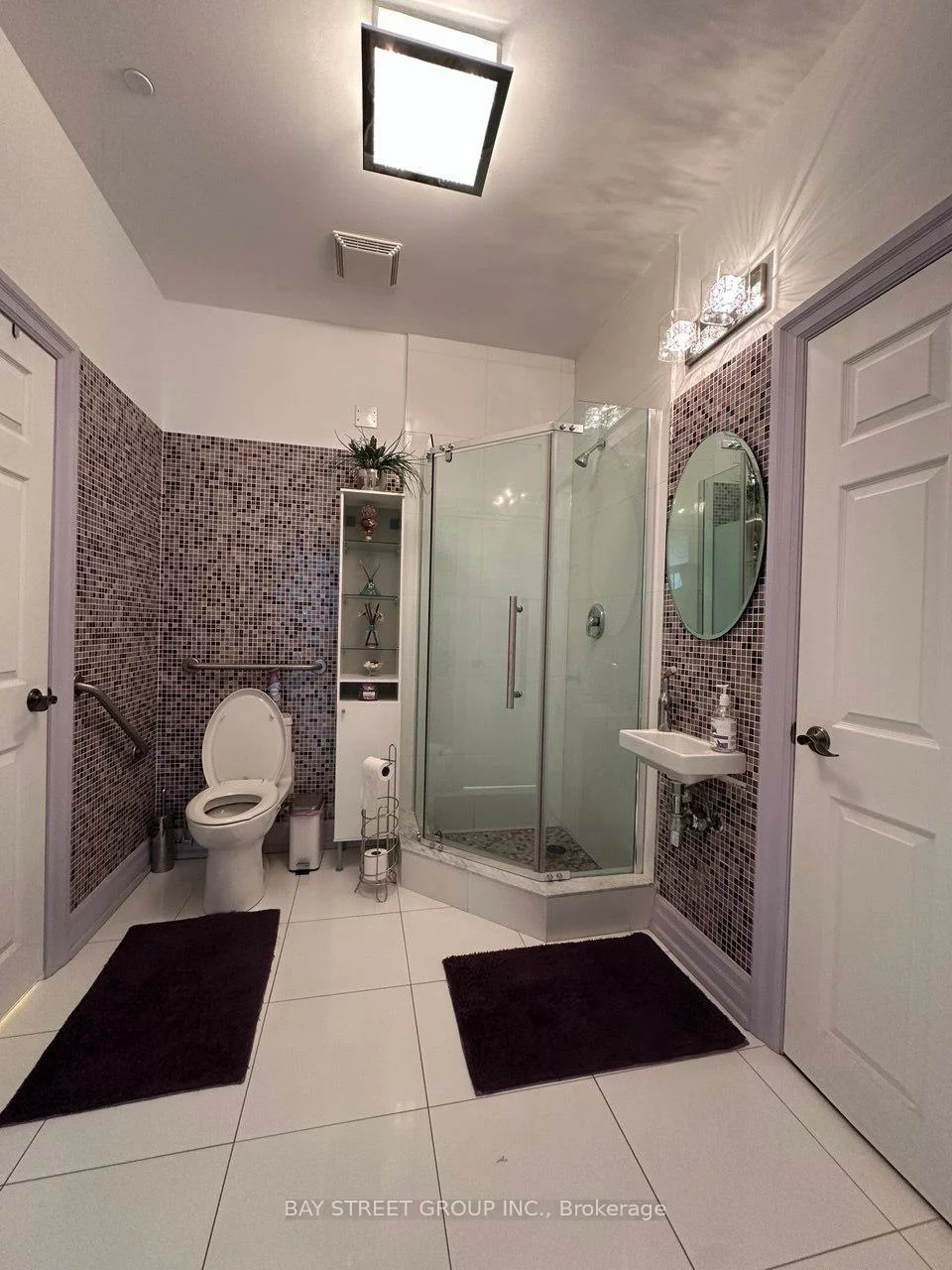 10376, Yonge, Crosby, Richmond Hill