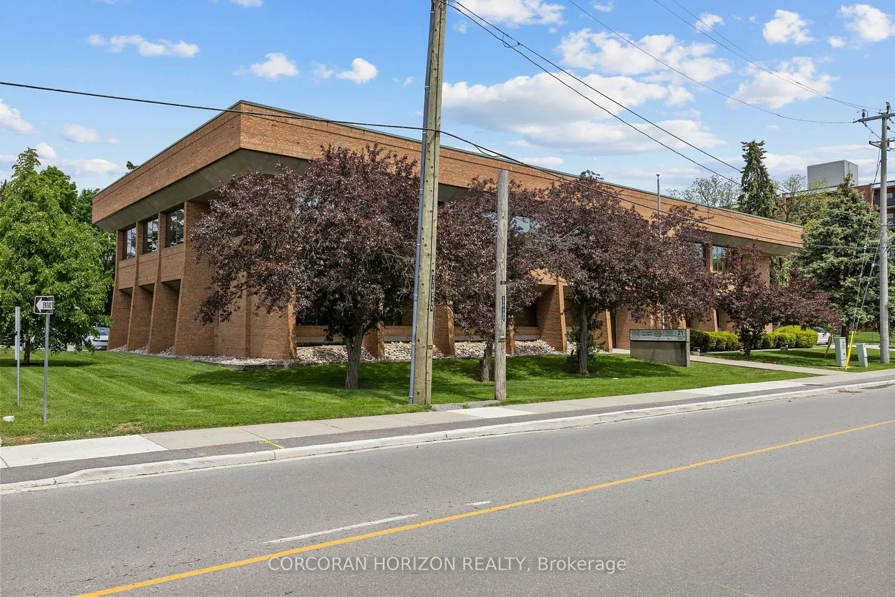 21, Dunlop, Crosby, Richmond Hill