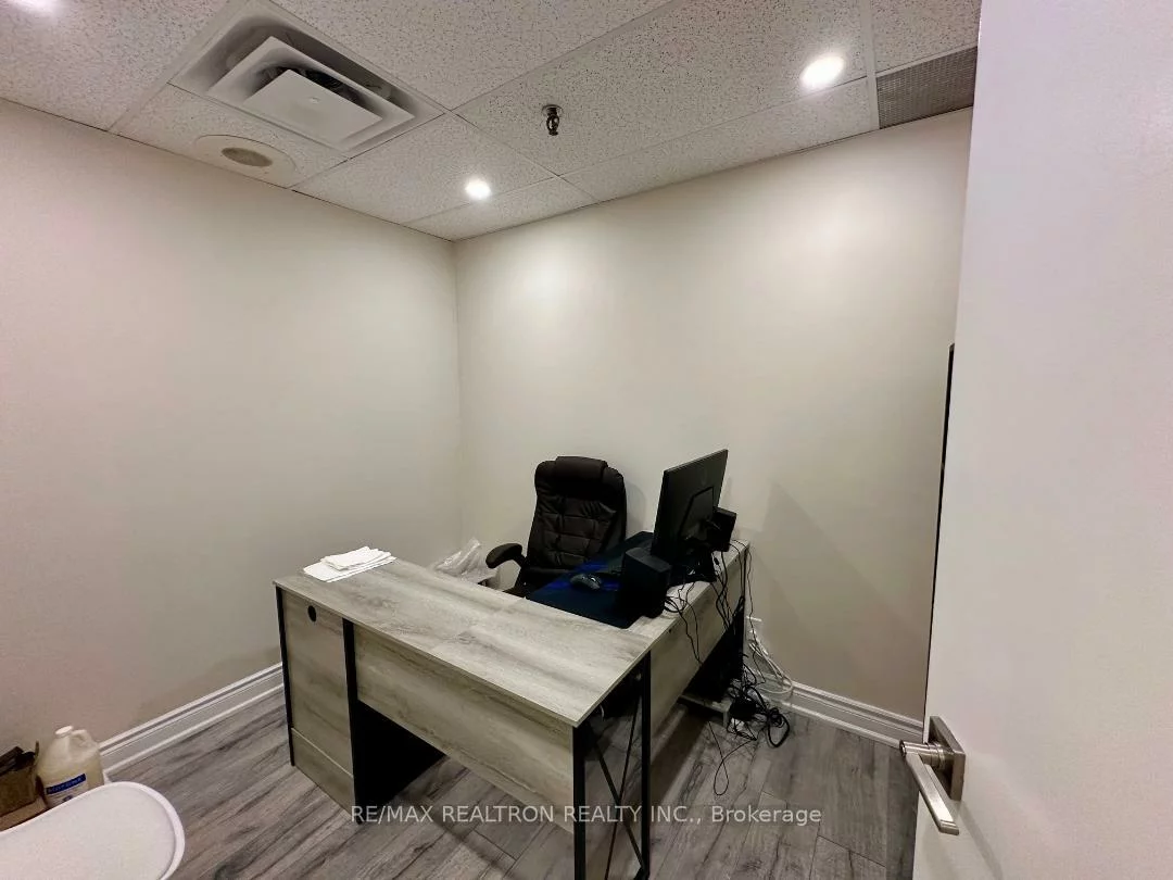 205, Don Head Village, North Richvale, Richmond Hill