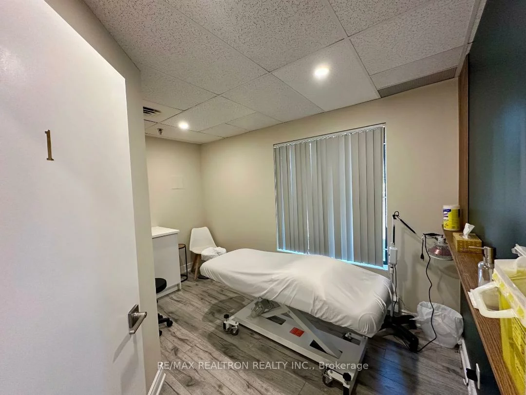 205, Don Head Village, North Richvale, Richmond Hill