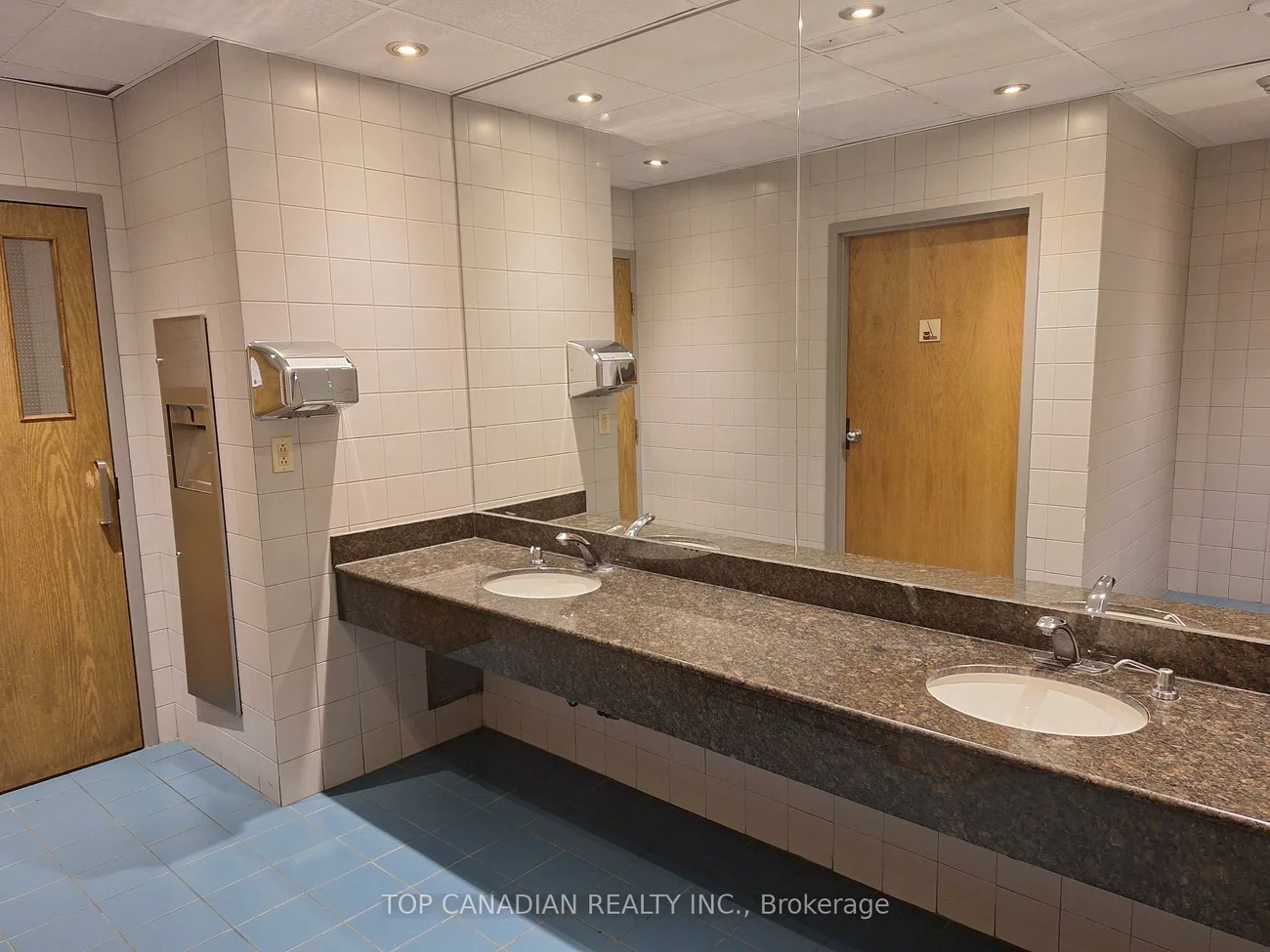 15, Wertheim, Beaver Creek Business Park, Richmond Hill