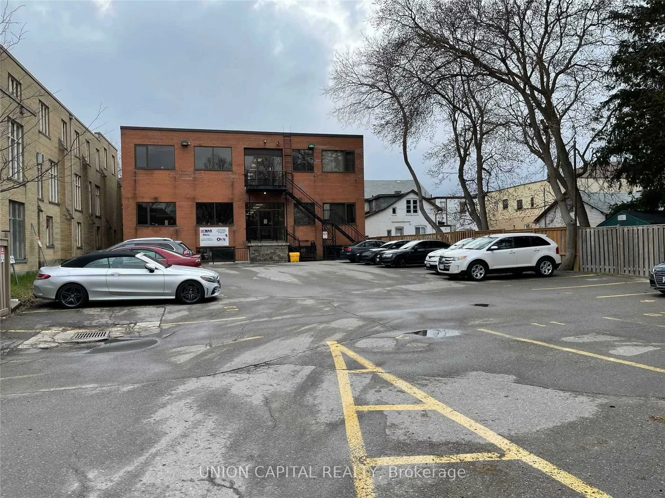 10211, Yonge, Crosby, Richmond Hill