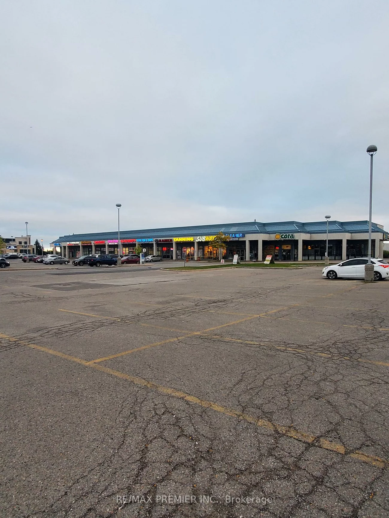 10909, Yonge, Devonsleigh, Richmond Hill