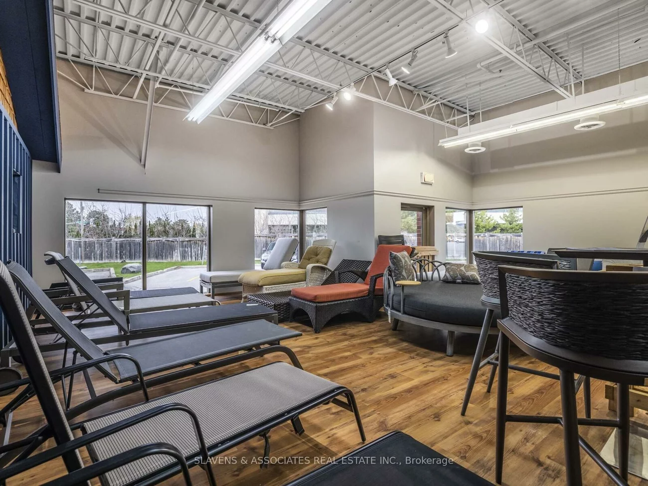 160, East Beaver Creek, Beaver Creek Business Park, Richmond Hill