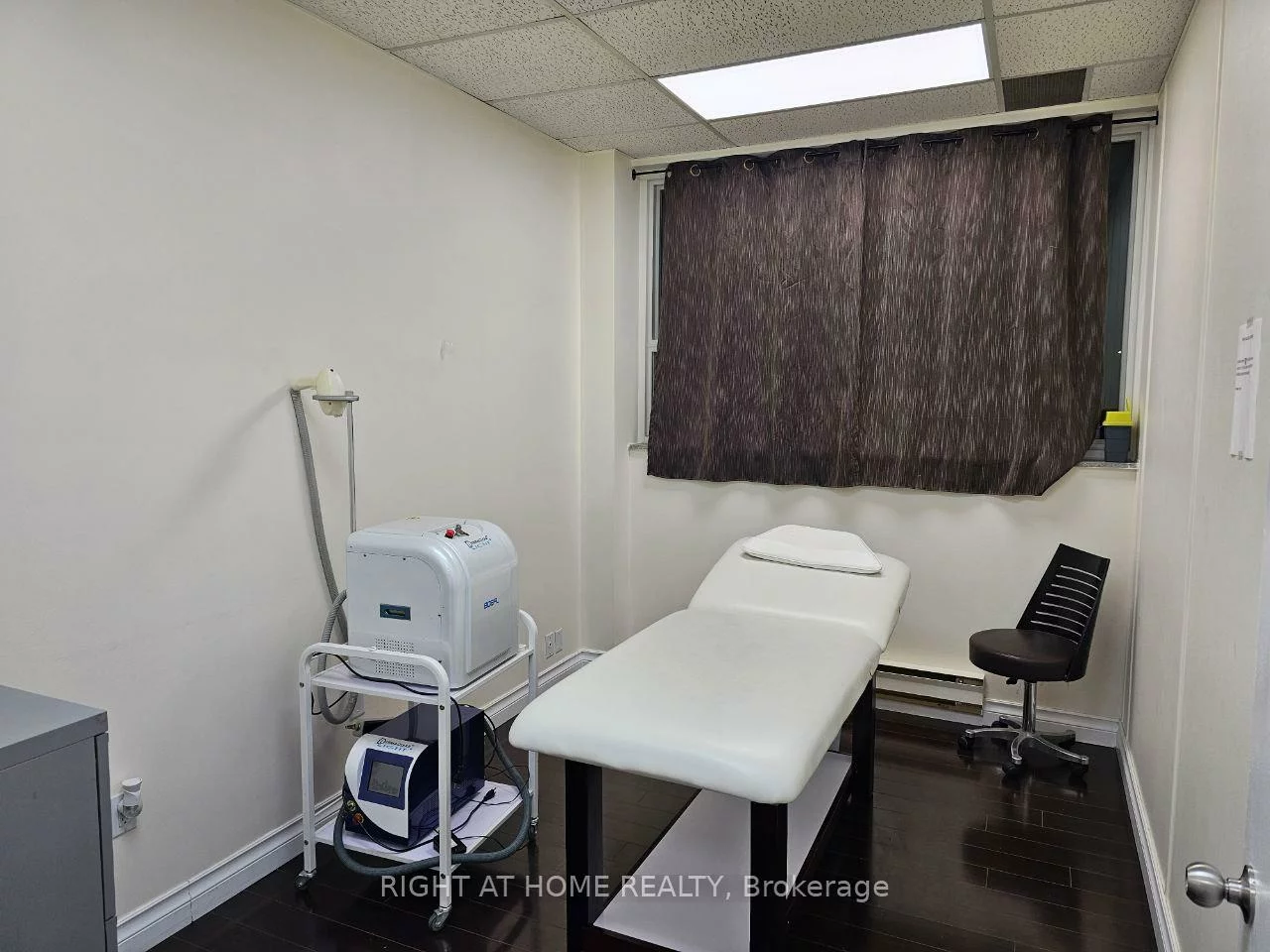 10670, Yonge, Mill Pond, Richmond Hill