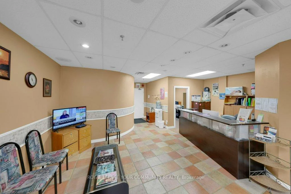 9631, Yonge, Harding, Richmond Hill
