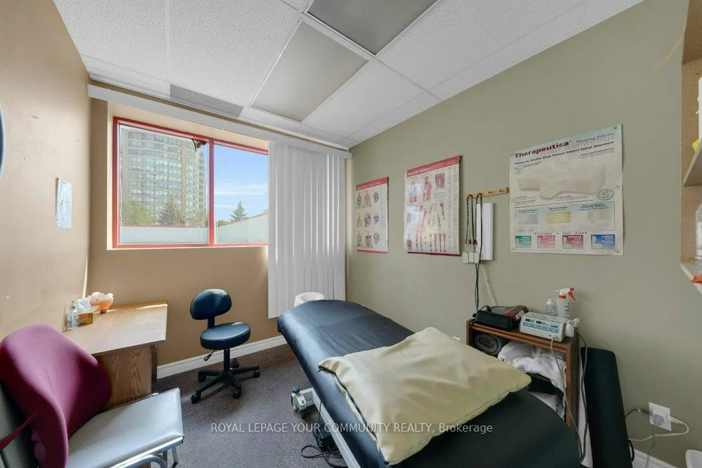 9631, Yonge, Harding, Richmond Hill