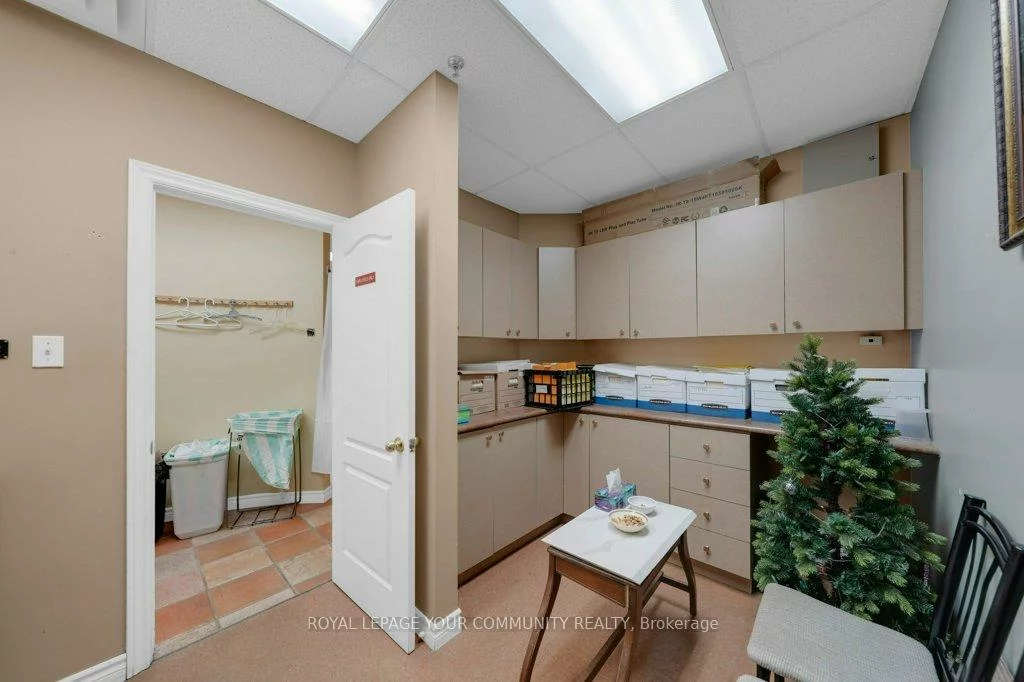 9631, Yonge, Harding, Richmond Hill