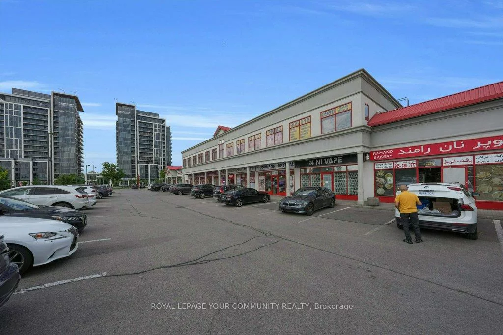 9631, Yonge, Harding, Richmond Hill