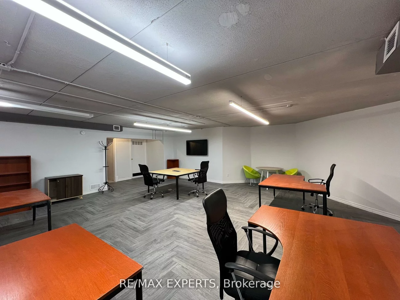 30, Wertheim, Beaver Creek Business Park, Richmond Hill