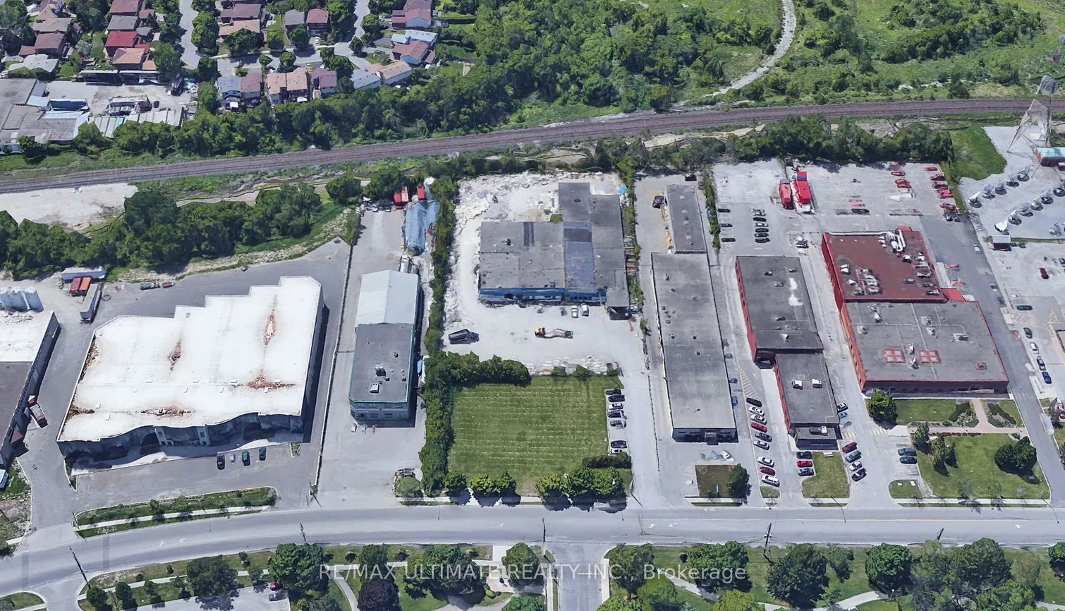 208, Newkirk, Crosby, Richmond Hill