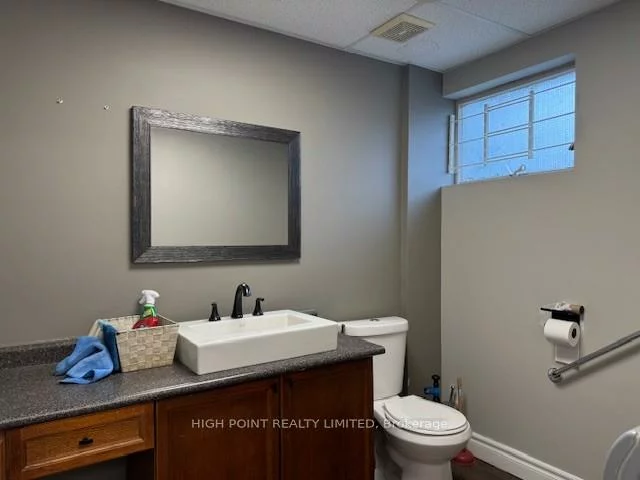 642, Major Mackenze, Crosby, Richmond Hill