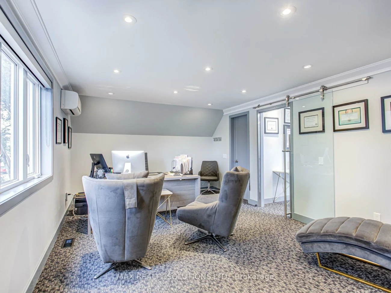 17, Bedford Park, Crosby, Richmond Hill