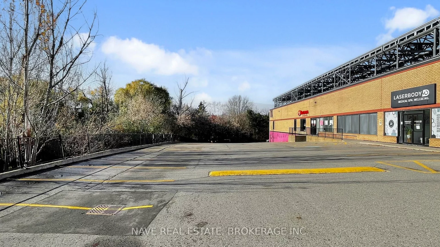 11160, Yonge, Westbrook, Richmond Hill