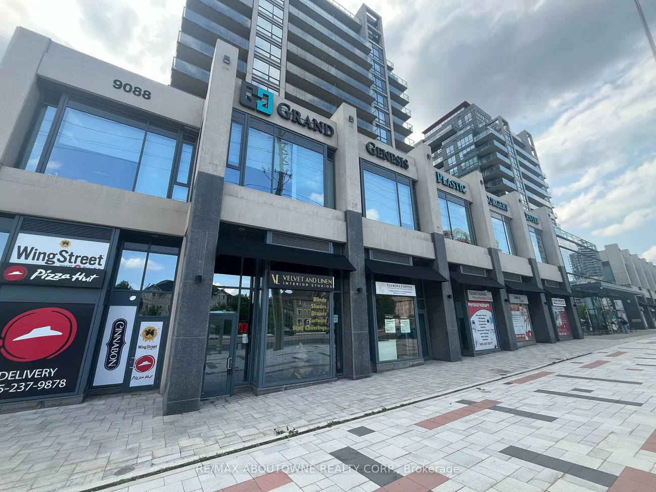 9080, Yonge, Langstaff, Richmond Hill