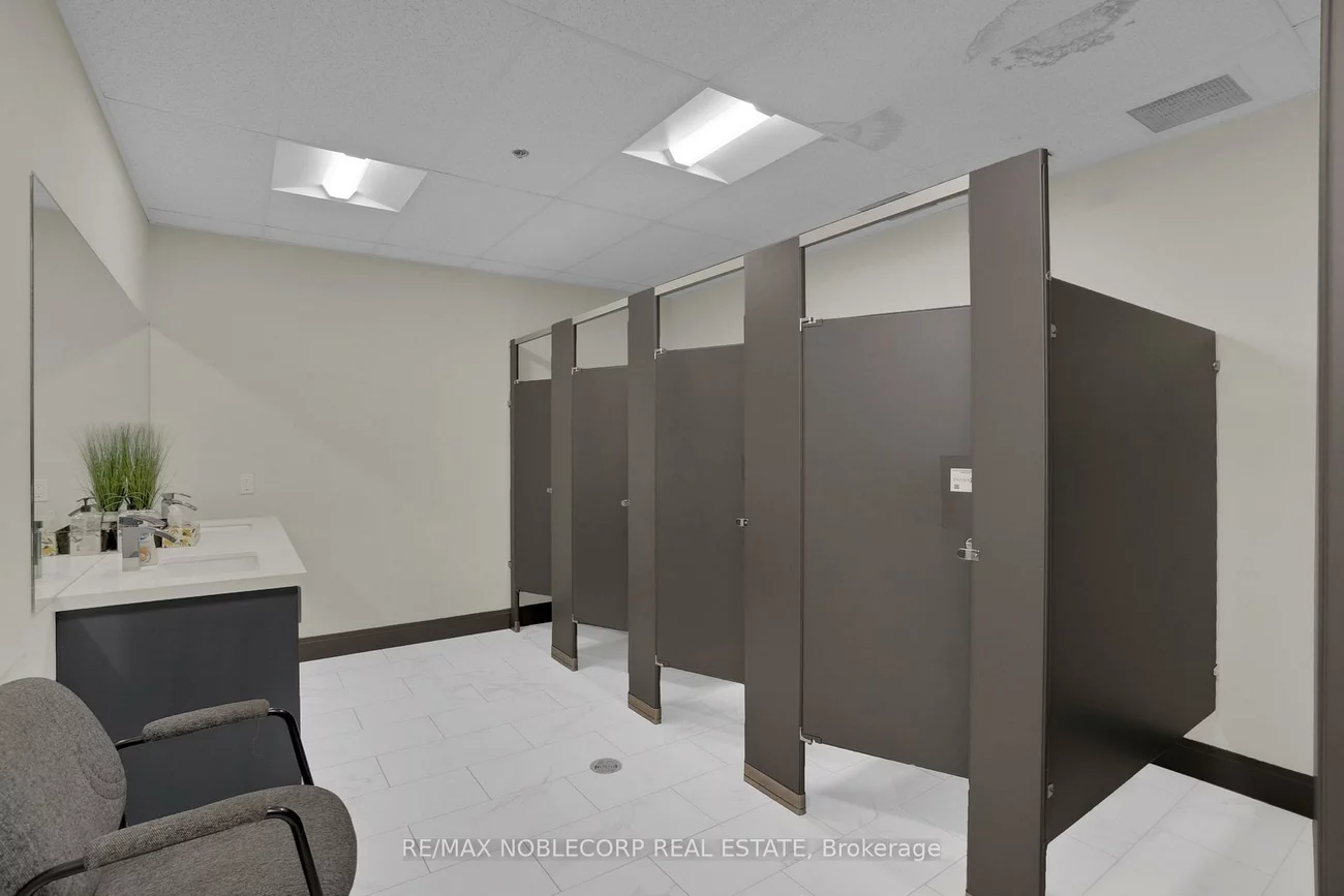 9033, Leslie, Beaver Creek Business Park, Richmond Hill